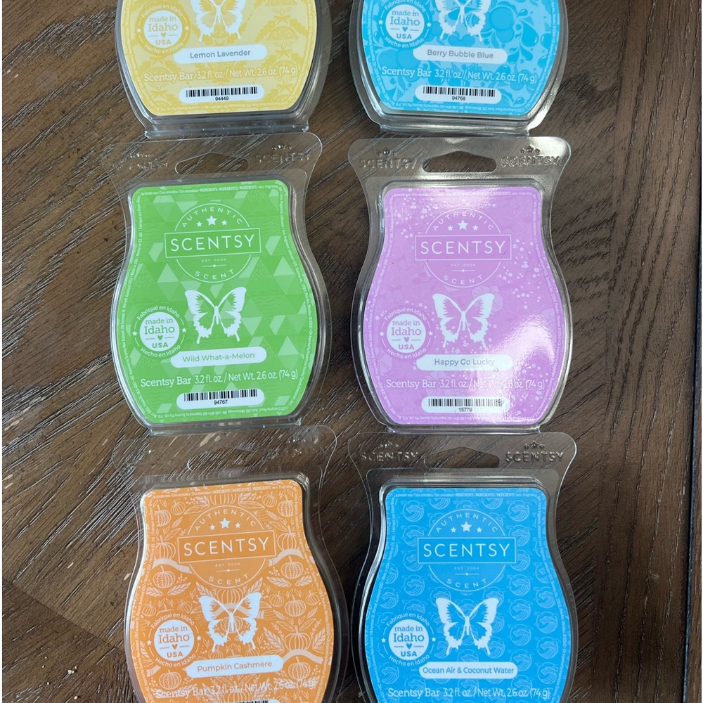 ⭐️Scentsy wax melts brand new ⭐️